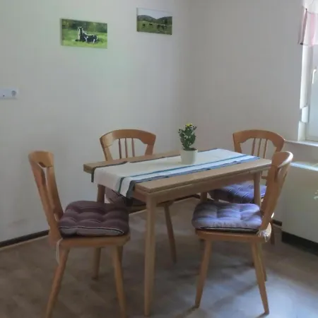 Holiday home In Ruhiger Lage In Der Naehe Zahlreicher Wanderrouten, Reitmoeglichkeit